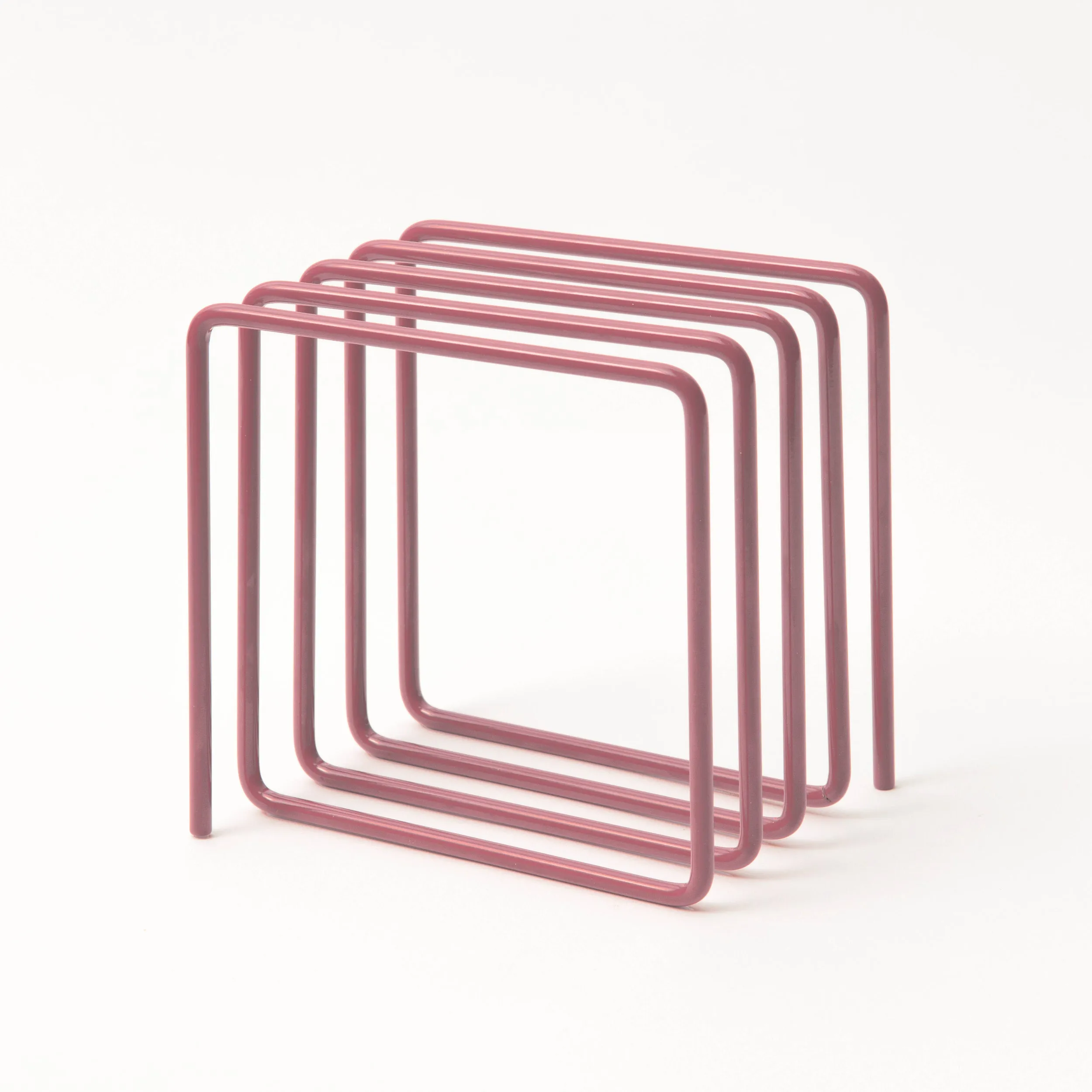 Magazine rack in pink