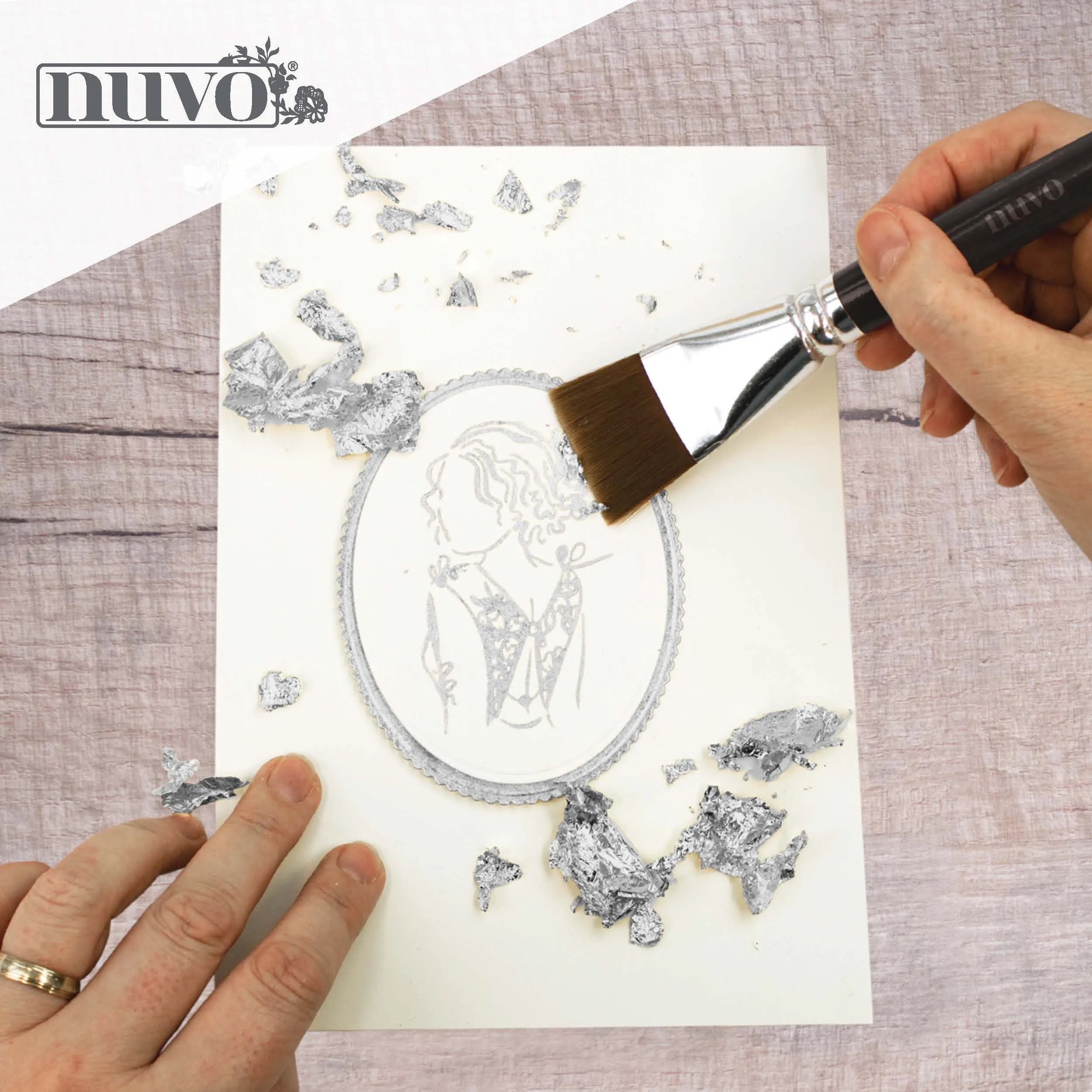 Nuvo - Gilding Flakes - Silver Bullion (200ml) - 851n